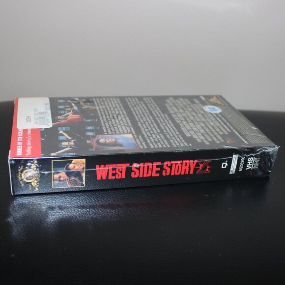 3/$55❤️sealed WEST SIDE STORY (1961 Oscar Best Picture) VHS 1998 MGM Musicals - Picture 3 of 6